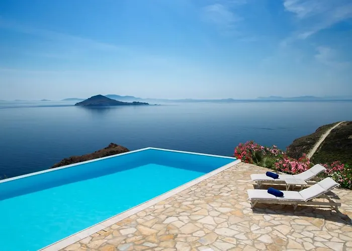 Villa Slow Luxury Hideaway Sophia, Tatyana And Leda With Panorama And Pool