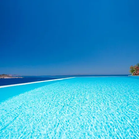 Slow Luxury Hideaway Sophia, Tatyana And Leda With Panorama And Pool