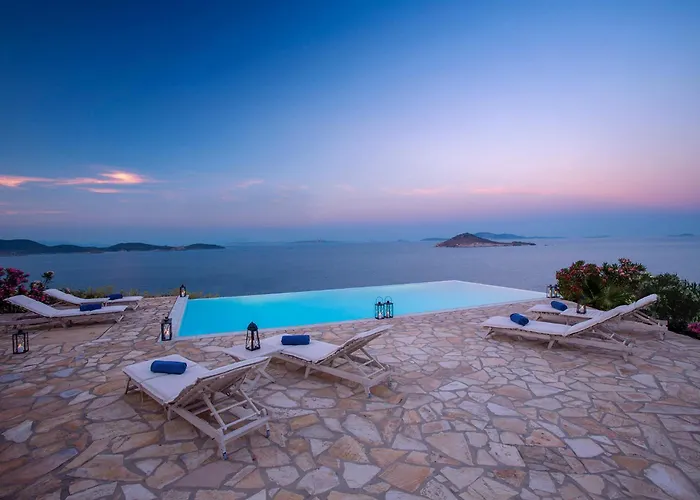 فيلة Slow Luxury Hideaway Sophia, Tatyana And Leda With Panorama And Pool