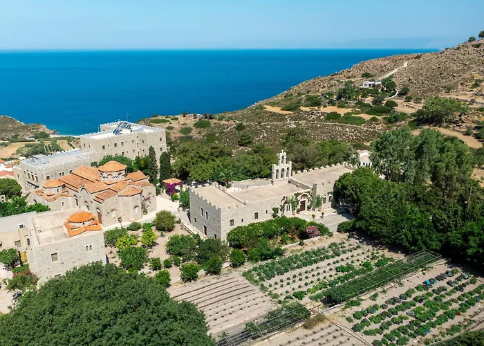 فيلة Slow Luxury Hideaway Sophia, Tatyana And Leda With Panorama And Pool Pátmos